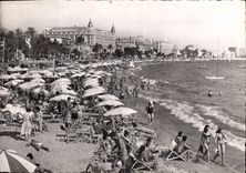 CPM La Cote d'Azur Cannes La Plage 