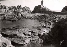 CPM Ile de Erehat C du N Phare du Paon 