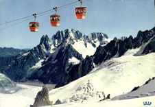 CPM Chamonix Mont Blanc Telepherique de l'aiguille du Midi le plus haut du monde Traverse de la Vall