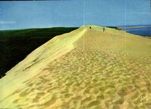 CPM Couleurs et lumiere de France Bassin d'Arcachon Gironde la grande dune de Pilat a gauche les lan