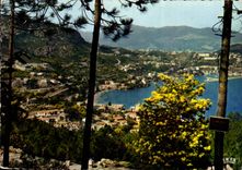 CPM Reflets de la Cote d'Azur Vue sur Theoule et La Napoule A Mmes 