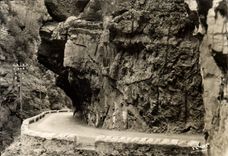 CPM Env de Beuil A M la route des Gorges du Otans 