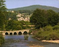 CPM Le pont de Rochegude sur la Ceze aux environs de Saint Ambroix et de Saint Jean de Maruejols 