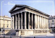 CPM Nimes La Maison Carree 