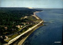 CPM Arcachon Gironde Plage Pereire au loin la Dune du Pyla 