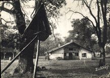 CPM En Guyenne Gascogne La Maison Landaise et son poulaliller 
