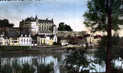 CPM Amboise Indre et Loire Le Chateau SV s et la Loire 