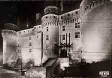 CPM Langeais Le Chateau vu de nuit 