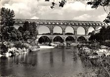 CPM Le Pont du Gard Aqueduc romain construit avant l'ere chretienne sur l'ordre d'Agrippa 
