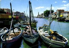 CPM Le Grau du Roi Gard Porte de la Cemargue Le Canal 