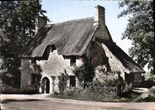 CPM La Luxuriante Normande Maison Normande au toit de chaume 