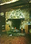 CPM Interieur Provencal Cheminee Rustique 