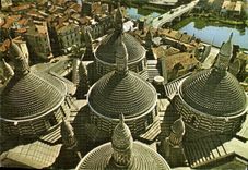 CPM Perigueux Dordogne Les cing coupoles de la Cathedrale St Front 