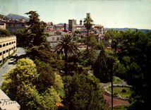 CPM La Cote d'Azur inoubliable Grasse Vue generale au loin la Dent de Chien 