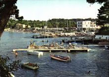 CPM La Cote d'Azur Le Cap Martin d'Antibes Plage de la Garoupe 