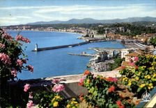 CPM La Cote d'Azur Nice Vue generale 