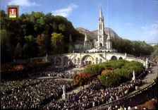 CPM Lourdes Messe sur l'Esplanade du Rosaire 