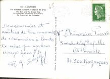 CPM Lourdes Les malades assistant au chemin de Croix 