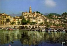 CPM La Cote d'Azur Menton Le Port et la Vieille ville 