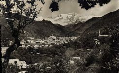 CPM Digne les Bains En Provence Sur la route des alpes et Route Napoleon 