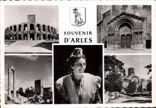 CPM Souvenir d'Arles 