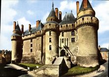CPM Les Merveilles du Val de Loire Langeais Indre et Loire vue d'ensemble du Chateau XV siecle l'ent