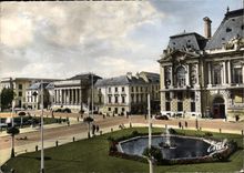 CPM Tours la Place Jean Jaures et le Palais de Justice 