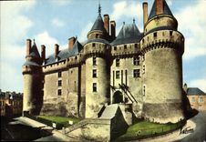 CPM Les Merveilles du Val de Loire Langeais Indre et loire vue d'ensemble du Chateau XV siecle l'ent