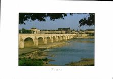 CPM Les Merveilles du Val de Loire Tours Indre et Loire le Pont Wilson sur Loire 