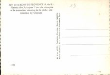 CPM Env de St Remy de Provence B du R Plateau des Antigues l'Arc de Triomphe et le mausolee temoins