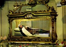 CPM Carmel de Lisieux la chasse de Ste Therese de l'Enfant Jesus 