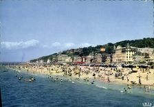 CPM Trouville Reine des Plages la Plage a l'heure du Bain 