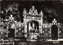 CPM Nancy la nuit Fontaine d'Amphitrite 