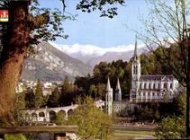 CPM Lourdes La Basilique et le Pic du Jer 
