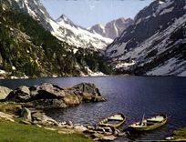 CPM Les Pyrenees Le Lac de Gaube et le Vignemale 