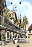 CPM Hospices de Beaune La Puits et la Cour d'Honneur 