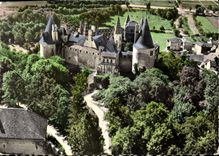 CPM La Rochepot Cote d'Or Le Chateau 
