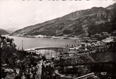 CPM Les Gorges Pittoresque du Verdon Barrage de Castillon et l'Usine 