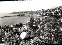 CPM Menton Alpes Maritimes Vue generale au fond le Cap Martin 