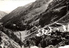 CPM Les Pyrenees Vallee d'Aure La route d'Oredon les Lacets des Edelweis 