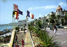 CPM Nice Alpes Maritimes Promenade des Anglais et l'Hotel Negresco 
