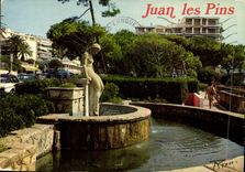 CPM La Cote d'Azur inoubliable Juan les Pins Dans les Nouveaux Jardins 