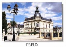 CPM Dreux Eure et loir la Place Metezeau 