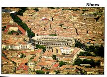 CPM Nimes Gard vue generale de la ville les arenes ou centre 