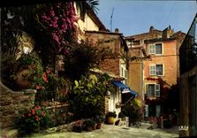 CPM La Cote d'Azur Bormes les Mimosas un Coin Pittoresque 