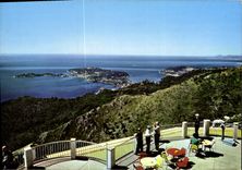 CPM La Cote d'Azur French Riviera Excursion de la Grande Corniche la terrasse du Belvedere d'eze vue