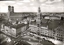 CPM Munchen Fravenkuche und Rathaus 