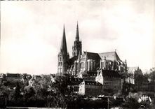 CPM Chartres Eure et Loir La Cathedrale 