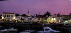 CPM Ile De Re Ars Ch Mme Le port illumine 