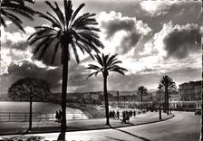 CPM Nice Coucher de soleil sur la baie des Anges 